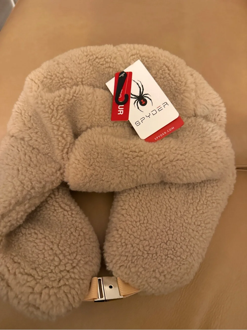 Spyder Shearling-Look  hat in Beige